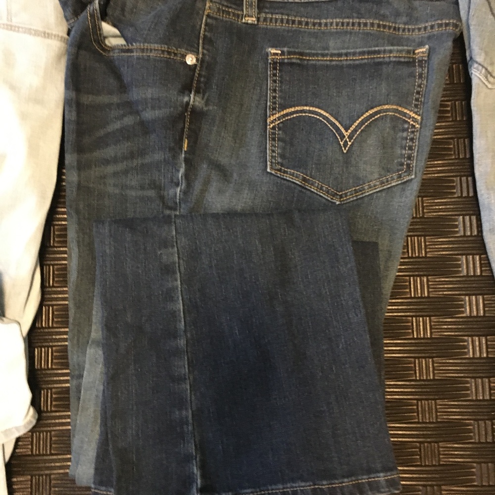 BUY 1 GET 1 FREE!!!!!!  LEVI'S:VARIETY SIZES & STYLES!!!!!!